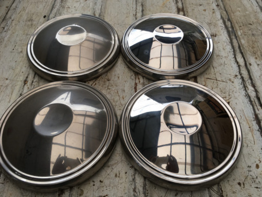 ホイールキャップでしょうか？