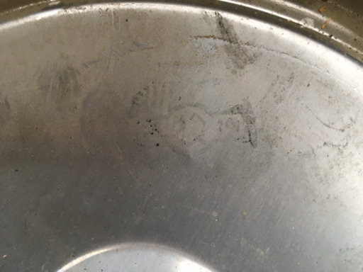 ホイールキャップでしょうか？