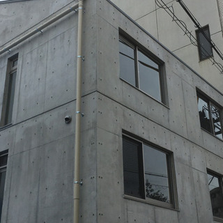 【急募】建築作業員（型枠大工の手元）頑張った分だけ稼げる仕事です‼︎の画像