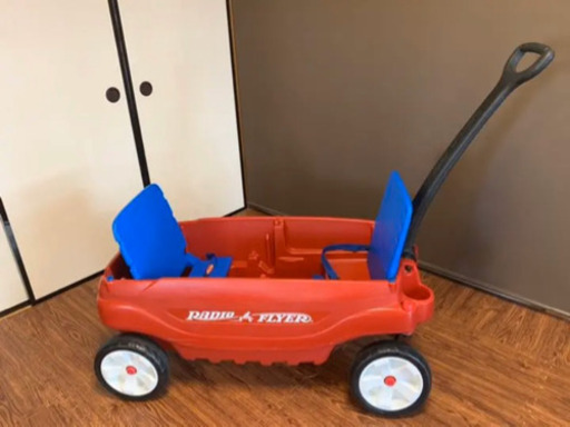 ✨RADIO FLYER✨ラジオフライヤー　　　　　Ｘmasお出掛け用にいかがですか^ ^