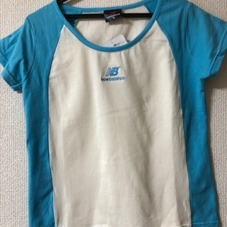 ニューバランス　女性半袖Tシャツ