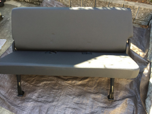 ハイエースDX 後席 新車外し