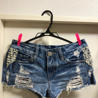 CECIL Mc BEE ショートパンツ