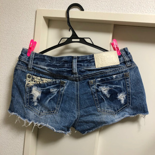 CECIL Mc BEE ショートパンツの画像