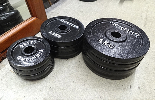 ファイティングロード ダンベル シャフト2本 ウェイティングプレート12枚 1.25kg×4/2.5kg×4/5kg×4 計35kg 札幌市 豊平区 平岸