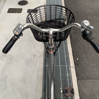 地域限定送料無料　パス　ナチュラ　8,9AH　シルバー　神戸市　電動自転車 ヤマハ パス ナチュラ 新基準 8,9AH 子供乗せ 24インチ シルバー