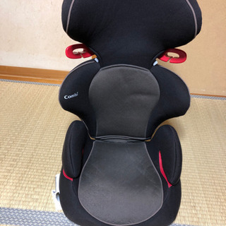 【中古】コンビ製ジュニアシート（ダークブラウン）の画像
