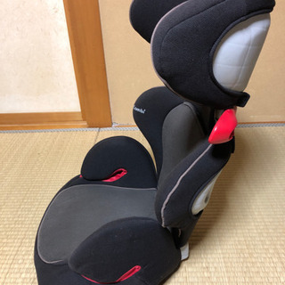 【中古】コンビ製ジュニアシート（ダークブラウン）の画像