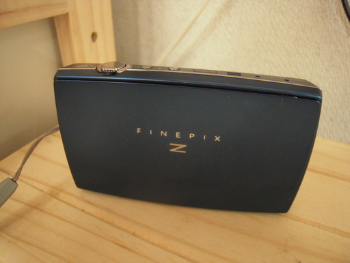 デジカメ FinePix Z2000EXR Wi-Fi搭載 FUJIFILM/富士フイルム デジタルカメラ ネイビーブルー 苫小牧西店