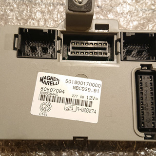 アルファロメオ　159 ECU　ジャンク扱いの画像