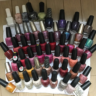 OPI   50本  他 マニキュアまとめ売り  定価13万以上お譲り致します。