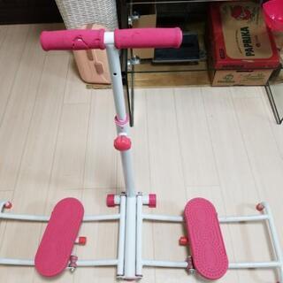 ガラステーブル　レッグマシーン