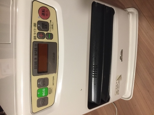 ファンヒーター　９畳用　AKF-P326N　日本AIC社製