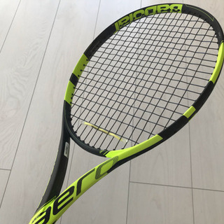 ピュアアエロ ほぼ未使用 ガット、グリップ、ケースつきの画像