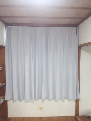 カーテン（準新品・美品）その２