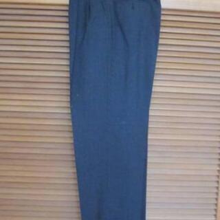 LIMITED EDITIONリミテッドエディション ストライブツータックの画像