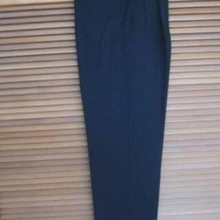 １回着用の美品高級KANSAI FORMALブラック系無地身長180cmベスト付ツータック冠婚葬祭礼服の画像