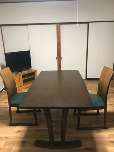 テーブル　椅子2脚セット