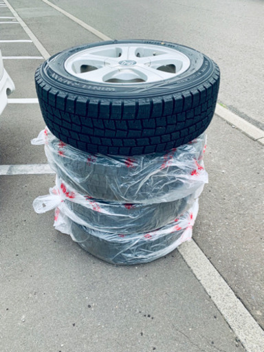 【大幅値下げ！】ダンロップ  スタッドレスタイヤ  185/65R15  4本セット (ホイール付き)