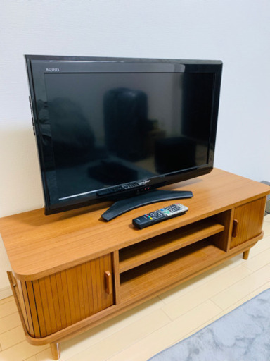 SHARP 32型テレビ & テレビボード