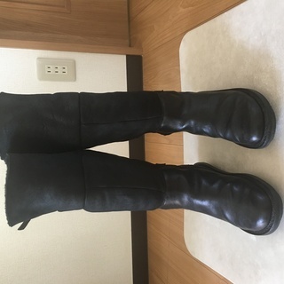 トリッペンのロングブーツの画像