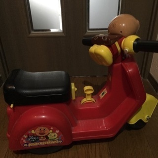 アンパンマン 三輪車？の画像