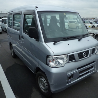 軽バン専門店在庫５０台　NV100クリッパーバン　ナビ付　車検２...