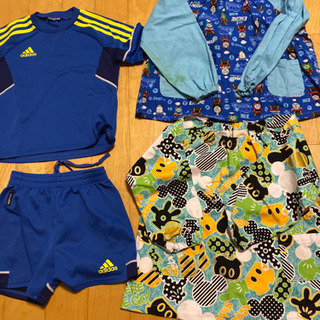 子供服(100〜110)リュック、パズルセットの画像
