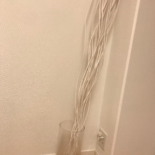 IKEAの枝と花瓶
