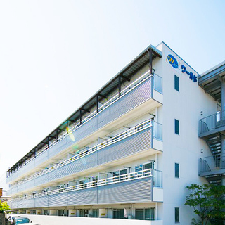 ＜寮完備・月収32万円・正社員＞電子部品工場での組立・機械操作 交替制 70736の画像