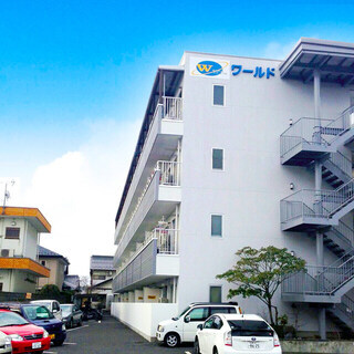 ＜寮完備・月収32万円・正社員＞電子部品工場での組立・機械操作 交替制 70736の画像