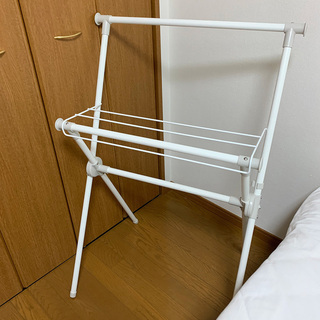 【値下げ！】今月購入！使用期間わずか2週間！超美品の室内物干しです。