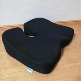☆IKSTAR 体圧分散 腰楽クッション☆
