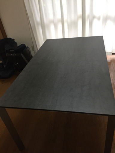 セラミックテーブル