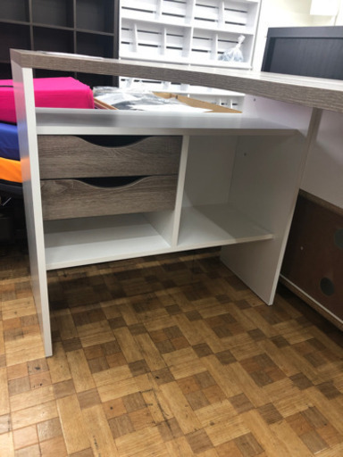 2字デスク パソコンデスク 机 学習机【展示品の為、美品】