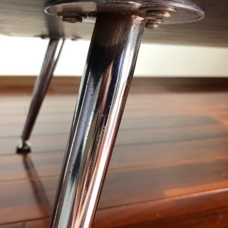 ガラステーブルの画像