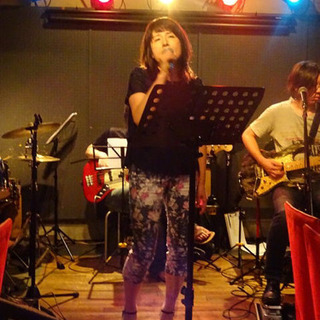 ドラムさん募集。11月2日スタジオセッションです。