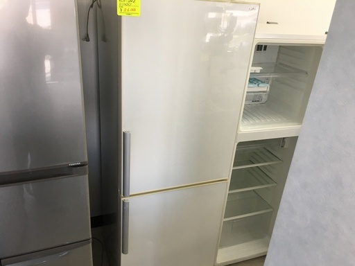 サンヨー260L冷蔵庫分解クリーニング済み！！