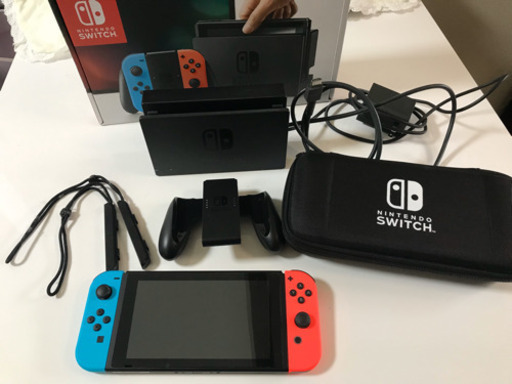 任天堂Switch本体、ポケブイ、持ち歩き用ケースセット♪