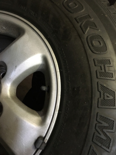 【値下げしました】スタッドレス【LT285/75R16】 116/113Q ランドクルーザー各種ホイール付き4本セットヨコハマタイヤY