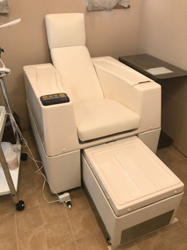 【値下げしました！】ゲルマニウム温浴器◇ディバーノ◇ソファ型◇ネイル・足つぼ・リフレなどの利用にも定価：627,900円