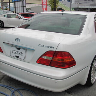 自社分割での購入が可能でございます。セルシオC仕様　革シート　サンルーフ　19インチアルミ！！の画像