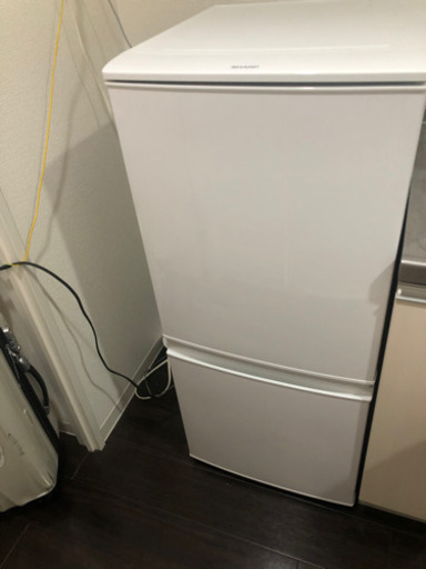 【美品】シャープ 137L 2ドア冷蔵庫