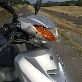 原付 jog 1.6万キロ ヘルメット付きの画像