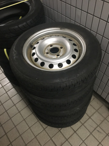 中古タイヤホイールセット 日産車にいかがですか