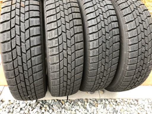 スタッドレスタイヤ4本セット
