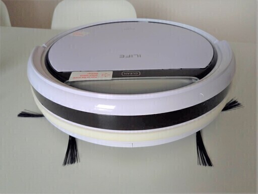 【美品】ロボット掃除機　iLife