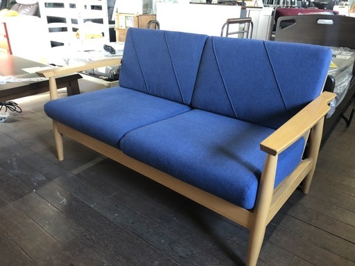木製ソファー破格値で！19800円を値下げの16800円で！新品です( ^o^)ノ