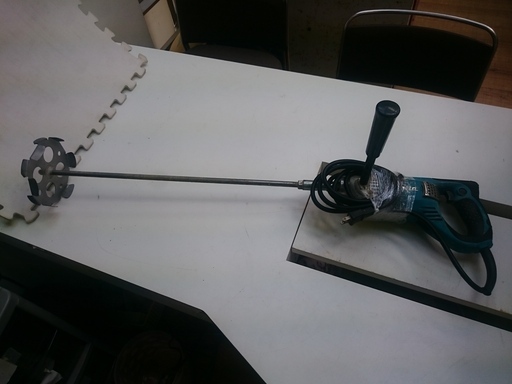 マキタ　撹拌機　UT1305　高く買取るゾウ中間店