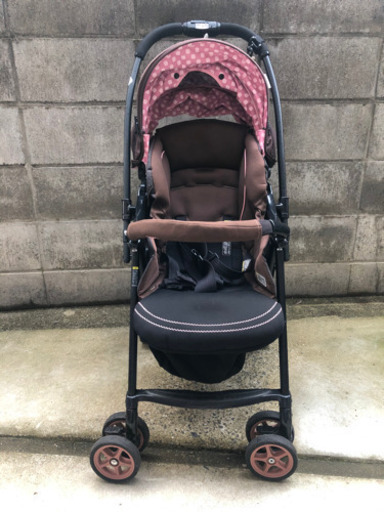 コンビ　ベビーカー　中古品